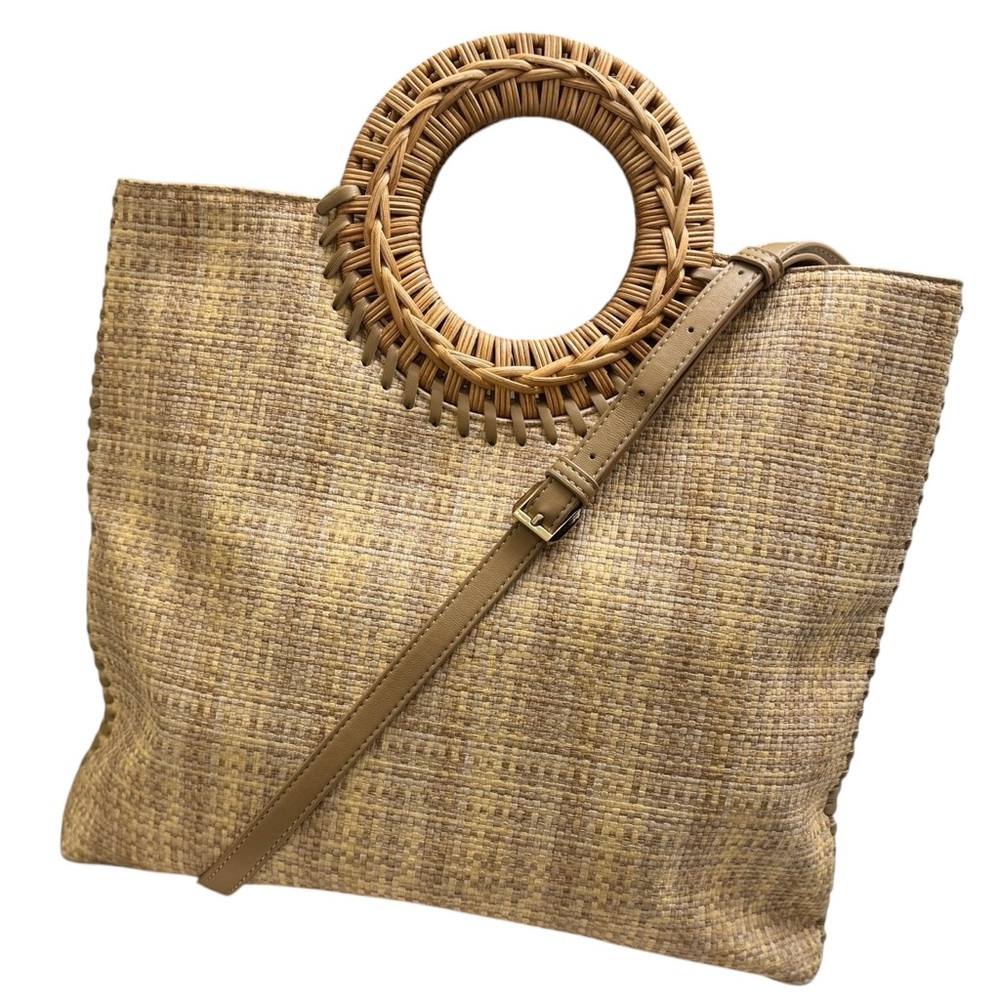 Dolce Vita
Lilah Foldover Clutch - Picture 6 of 11